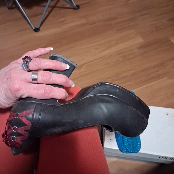 Hot Topic Black Platform Shoes with Red Accents - Picture 10 of 16